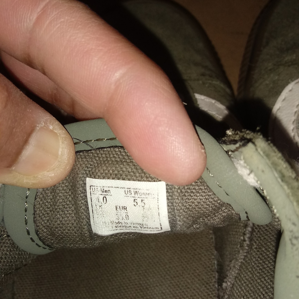 Vans - Picture 6 of 6
